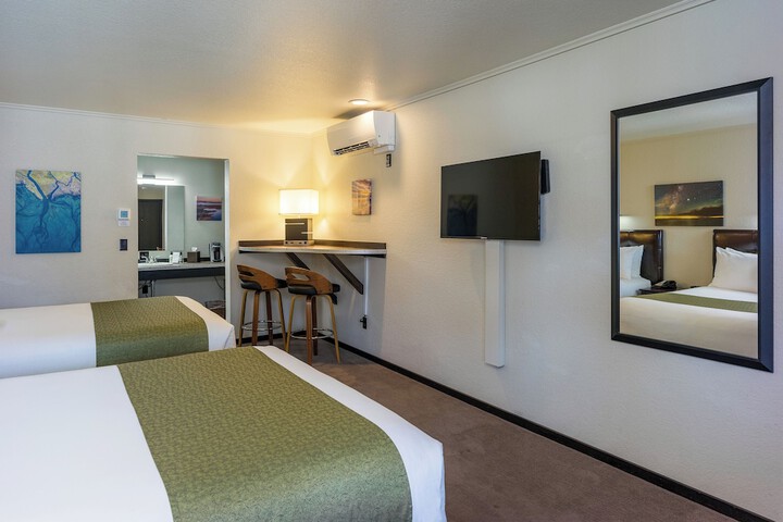 Room 16 of 59