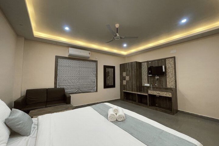 Room 6 of 44