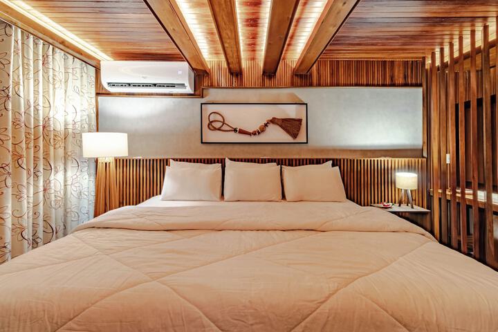 Room 3 of 48