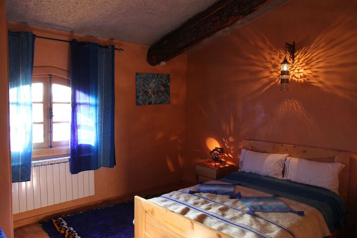Room 10 of 31