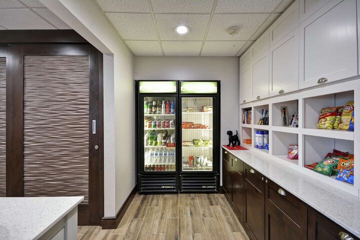Snack bar
