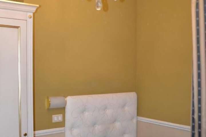 Room 26 of 63