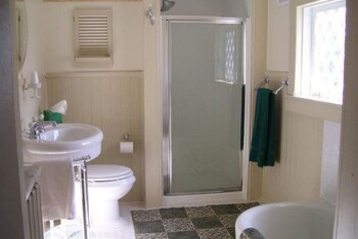 Room 2 of 29