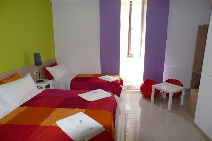 Room 12 of 34