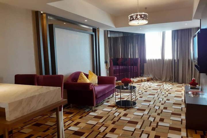 Room 12 of 49