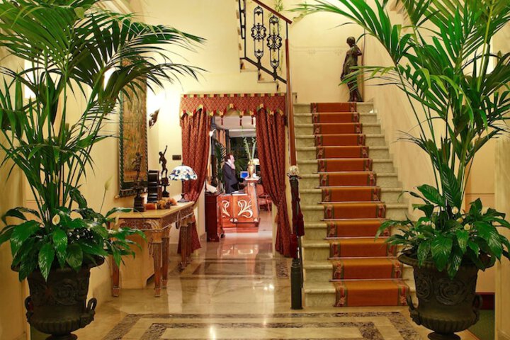 Hotel 2 of 51