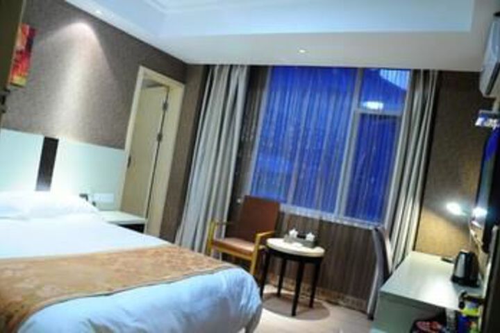 Room 27 of 55