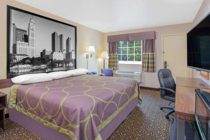Standard | King Bed (5 of 6)