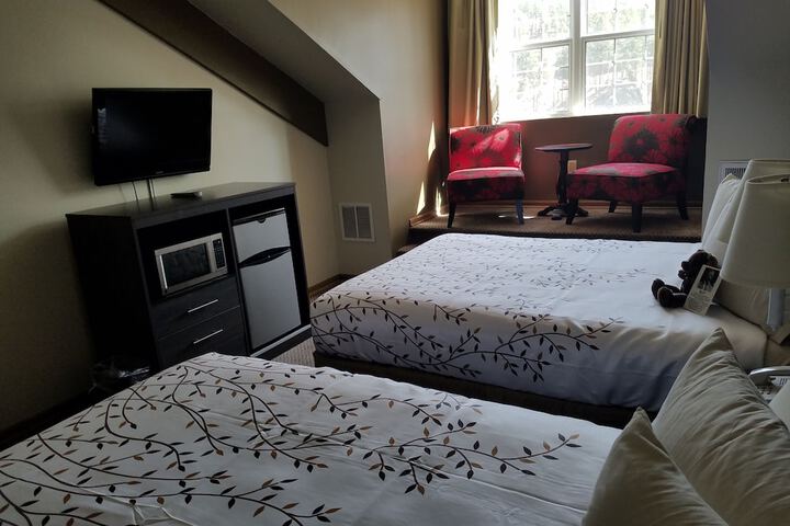 Room 32 of 79