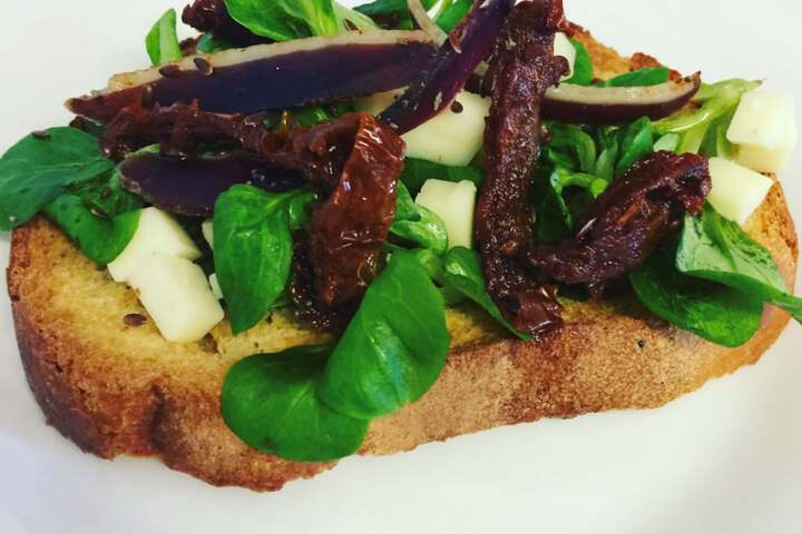 Dining 23 of 37