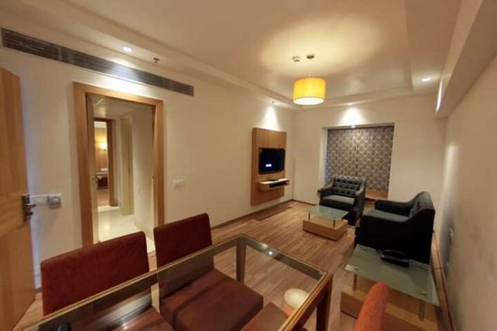 Room 26 of 38