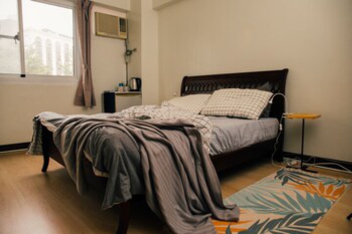 Room 15 of 27