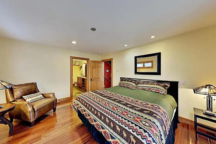 Room 5 of 22