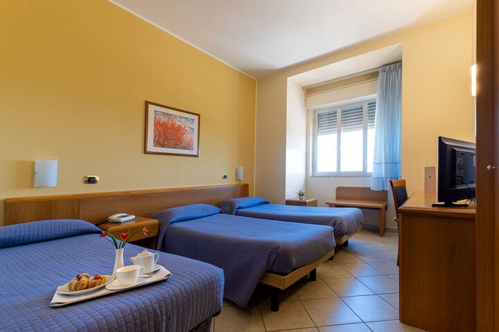 Room 10 of 46