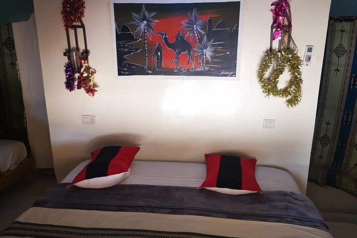 Room 14 of 146