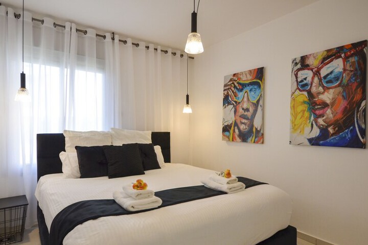 Room 46 of 315