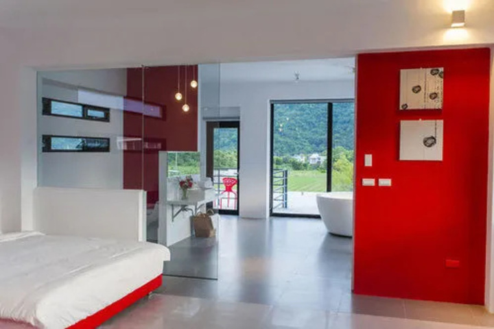 Room 4 of 14