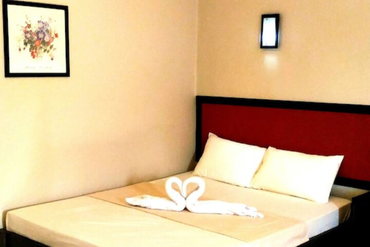 Room 4 of 15