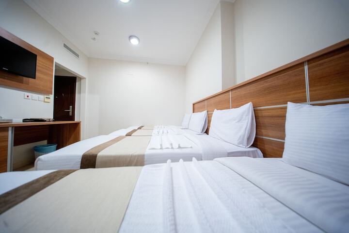 Room 21 of 31