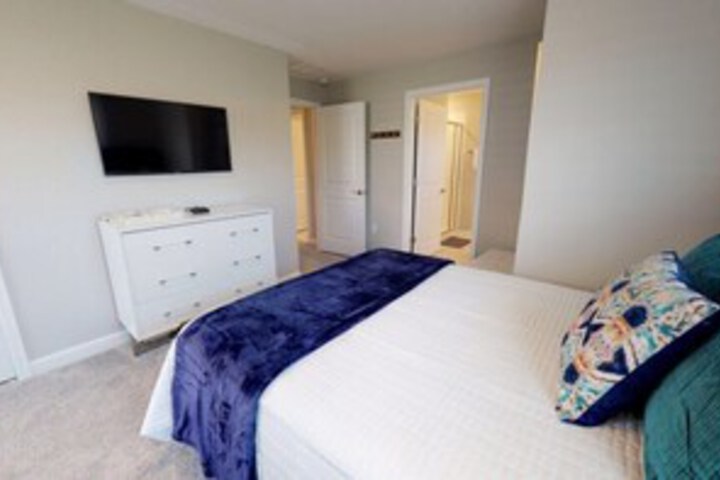 Room 44 of 60