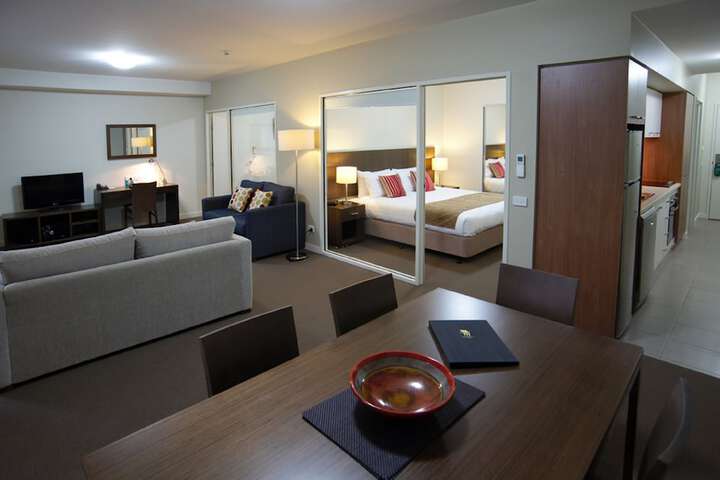 Room 13 of 30