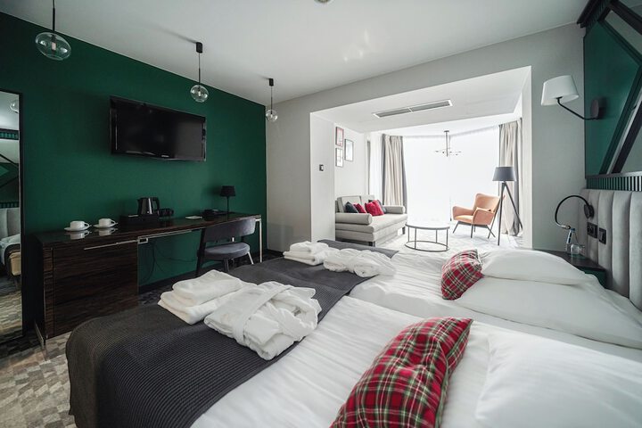 Room 54 of 98