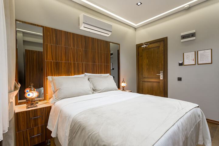 Room 10 of 45