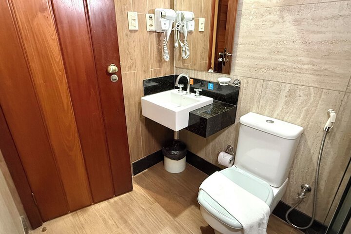 Room 46 of 75