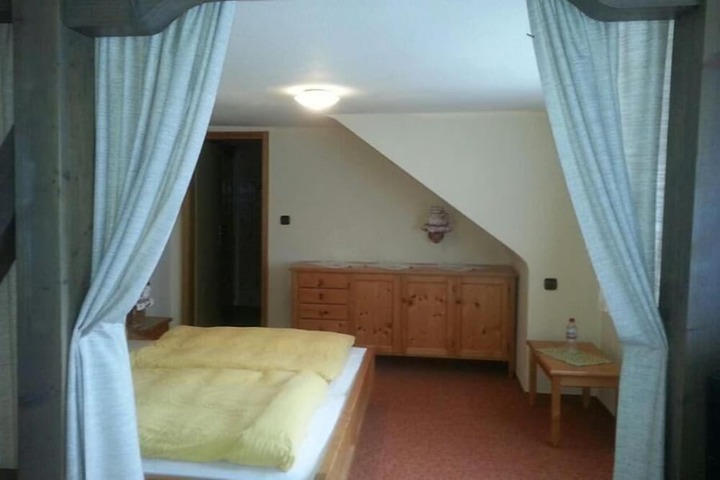Room 11 of 62