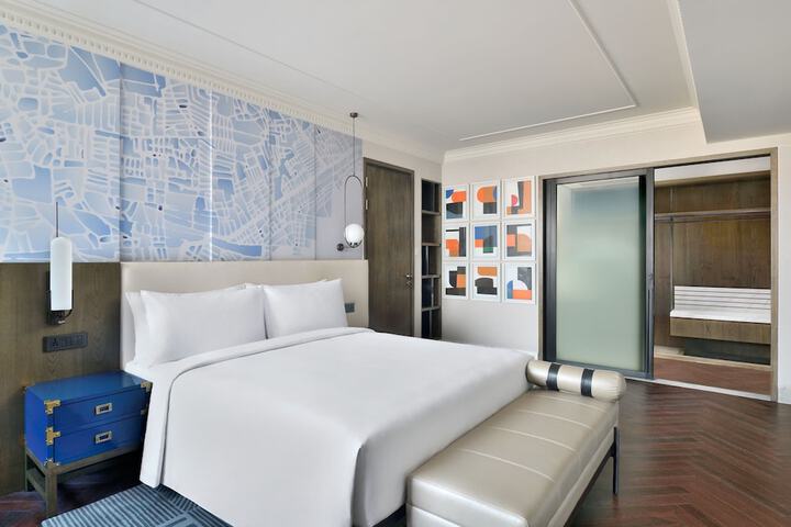 Room 10 of 88