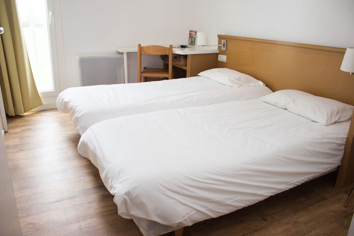 Room 12 of 63