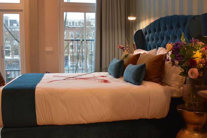 Room 51 of 83