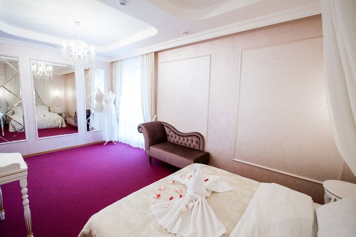 Room 15 of 78