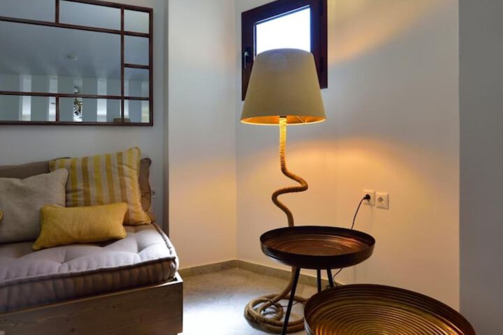 Room 15 of 36