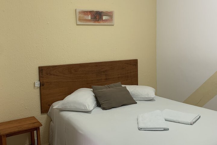 Room 4 of 70