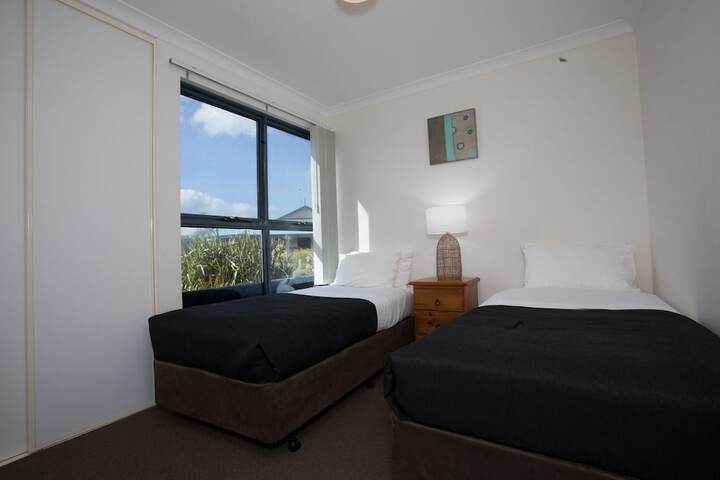 Room 45 of 239