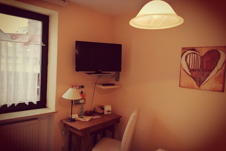 Room 58 of 283