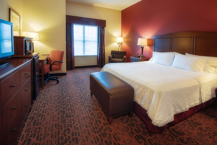 1 King Bed with Sofa Bed (7 of 12)