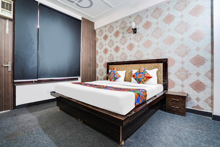 Room 25 of 41