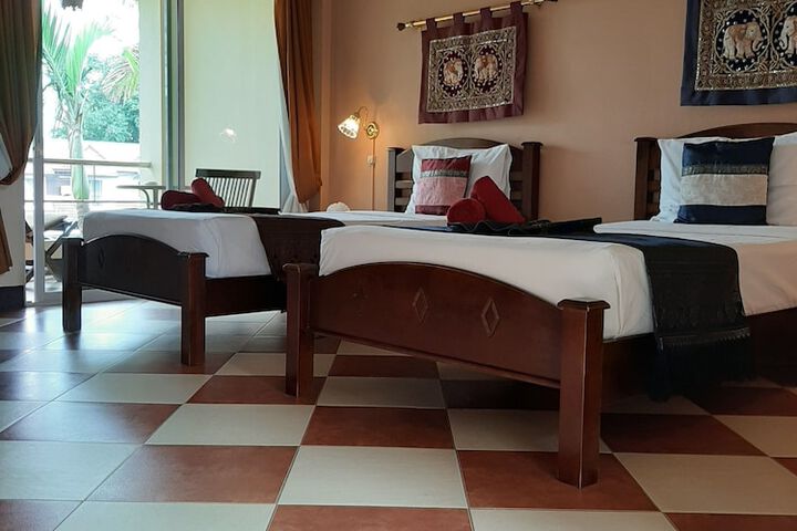Room 13 of 68