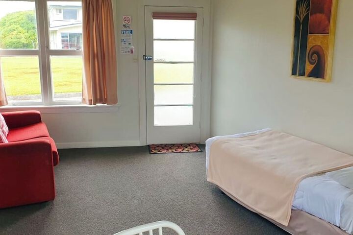 Room 35 of 65