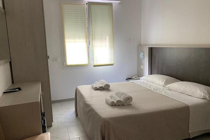 Room 14 of 45