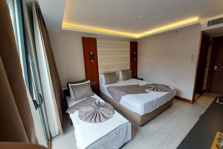 Room 52 of 73