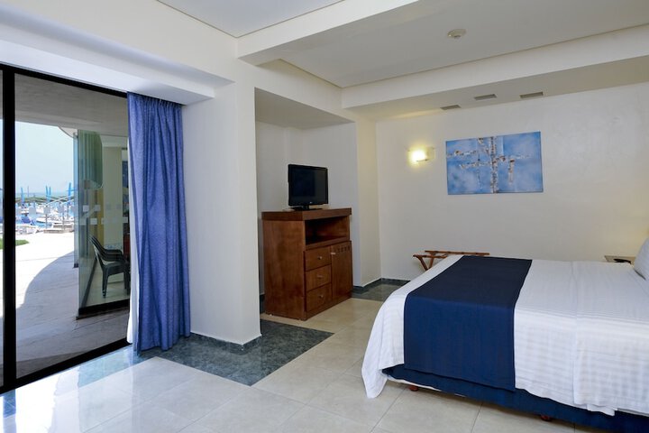 Room 10 of 81