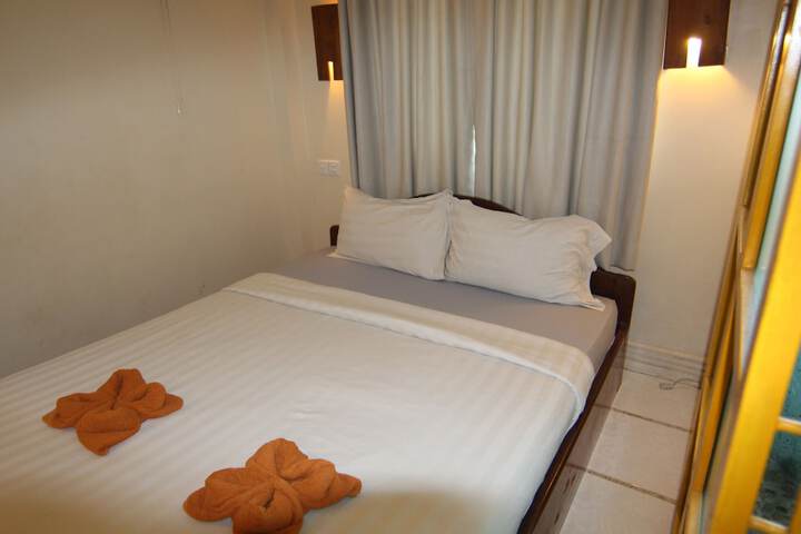 Room 6 of 64