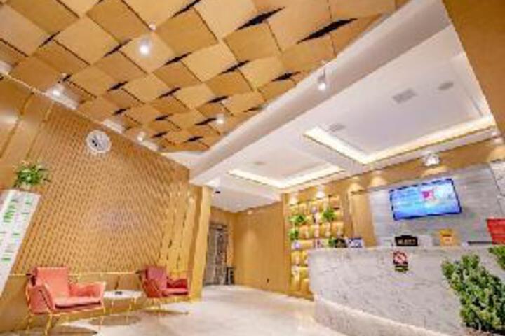 Nature Wake Spring Hotel (Shuyang Cangzhou Wenfeng Park Branch)