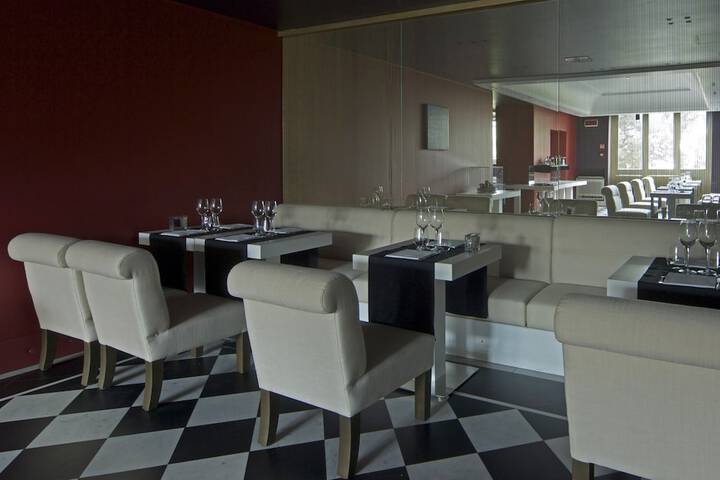 Dining Photos