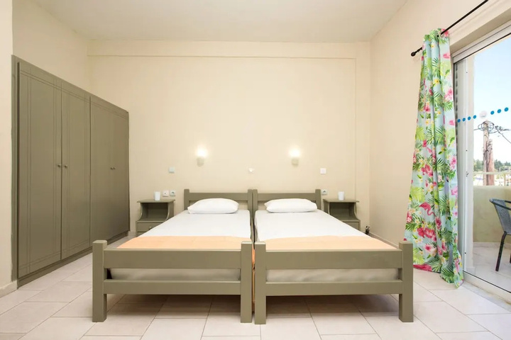 Room 2 of 9