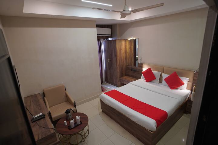 Room 7 of 44