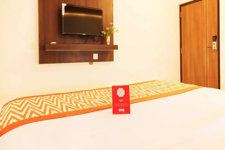 Room 7 of 17